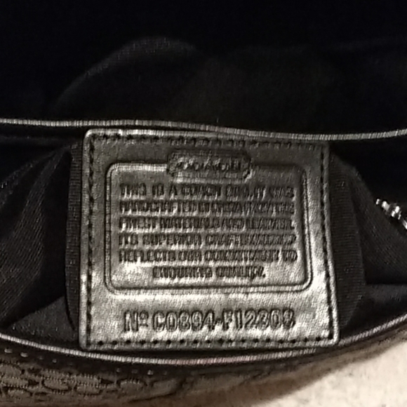 Authentic Coach monog/leather handbag - Picture 5 of 6